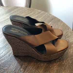 New Donald J. Pliner Bronze Wedges Sz. 9